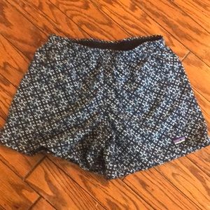 NWOT XS Women’s Patagonia 100 Nylon Shorts 🌈